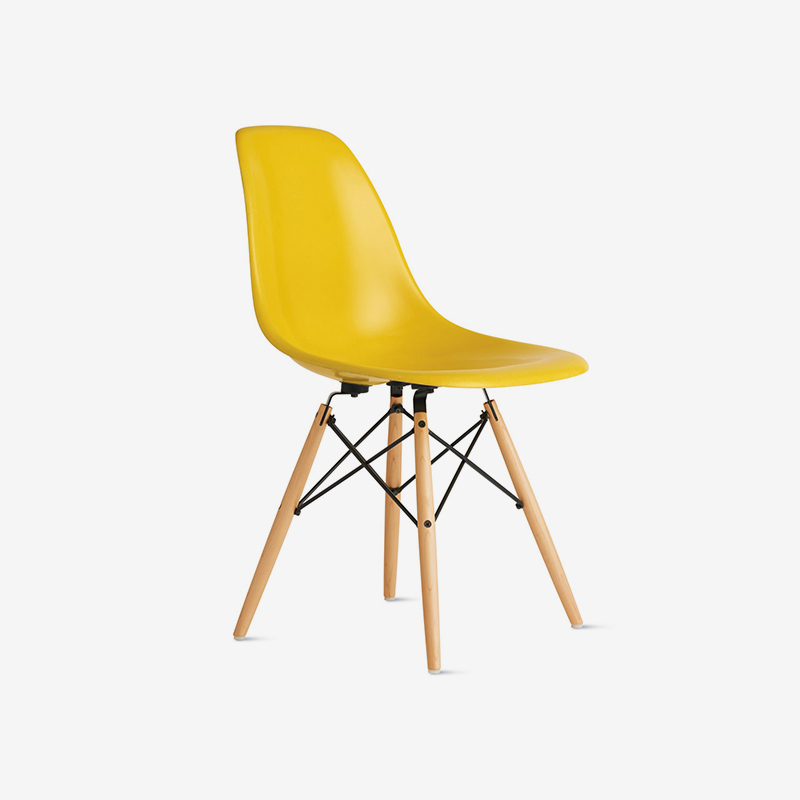 Chairs With Metal Legs - Image 3